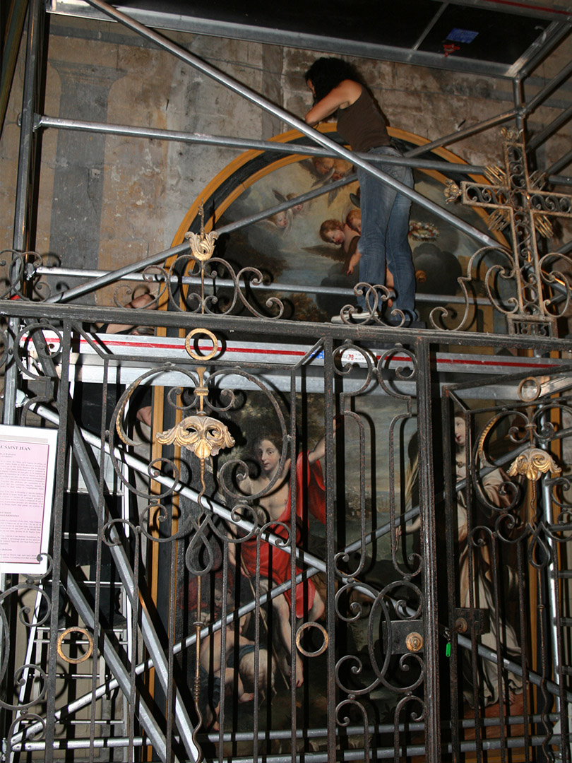 Finitions sur une oeuvre en raccrochage, Eglise de Beaucaire