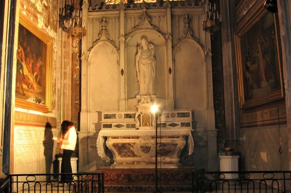 Examen d'une oeuvre, Cathédrale St Fulcran, Lodève (34)